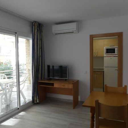 Zeus Alexis Apartment Салоу Екстериор снимка